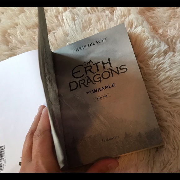 2/$10 Young Adult Guide To Dragon Riding The Erth Dragon Book Mystical Fun Read - Picture 8 of 12